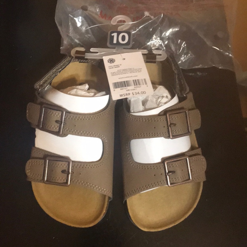 Oshkosh sandal